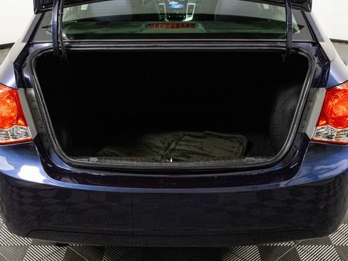 Used 2015 Chevrolet Cruze LT image 37
