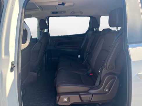Certified 2026 Honda Odyssey Touring image 13