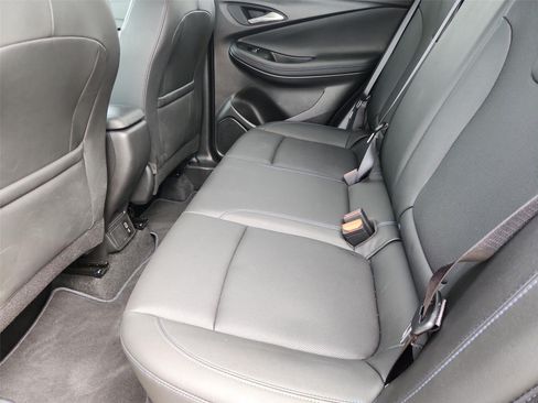 Certified 2025 Buick Encore GX Sport Touring FWD image 11