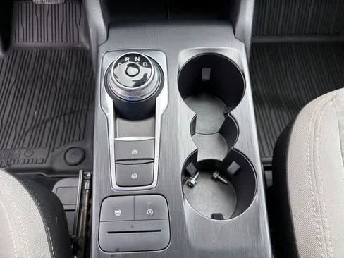 Used 2022 Ford Escape SE w/ SE Sport Appearance Package FWD image 19