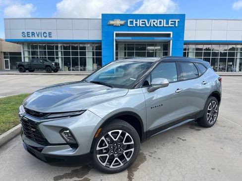 New 2026 Chevrolet Blazer RS w/ LPO, Floor Liner Package FWD image 2