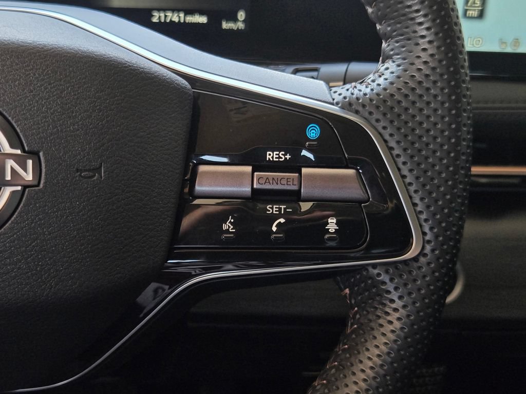 Used 2024 Nissan Ariya AWD image 24