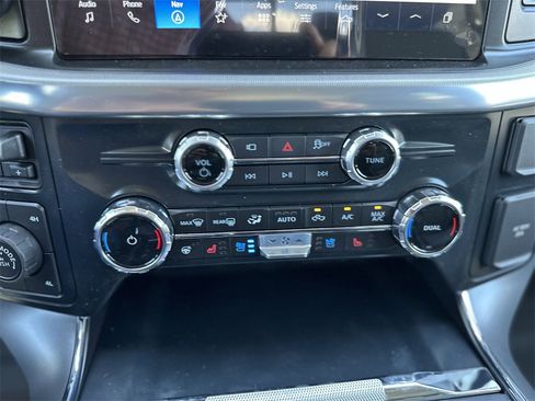 New 2025 Ford F150 Lariat w/ Equipment Group 502A High image 39