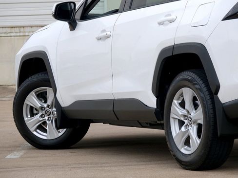 Used 2019 Toyota RAV4 XLE image 30