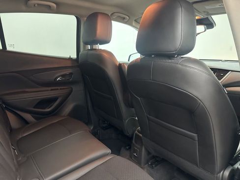 Used 2022 Buick Encore Preferred w/ Safety Package image 25