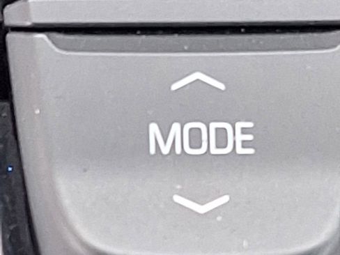 Used 2020 Chevrolet Camaro LT image 42