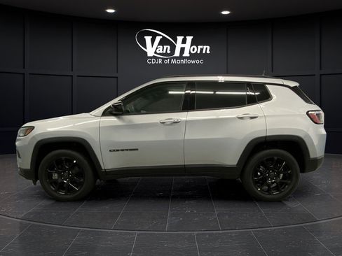 New 2026 Jeep Compass Latitude w/ Quick Order Package 29K AWD/4WD image 12