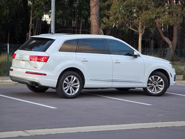 Used 2017 Audi Q7 3.0T Premium AWD/4WD image 8