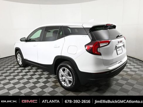 Certified 2024 GMC Terrain SLE image 3