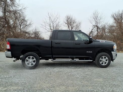 Used 2024 RAM 2500 Big Horn w/ Bed Utility Group image 9