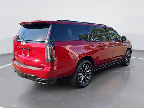 Certified 2022 Cadillac Escalade ESV Sport w/ Touring Package image 3