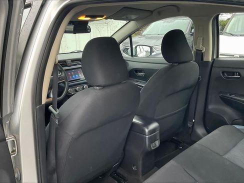 Used 2023 Nissan Versa SV FWD image 12
