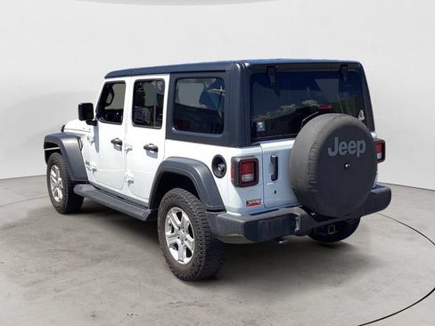 Used 2018 Jeep Wrangler Unlimited Sport S AWD/4WD image 3