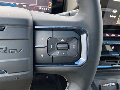 New 2026 GMC Hummer EV SUV image 15