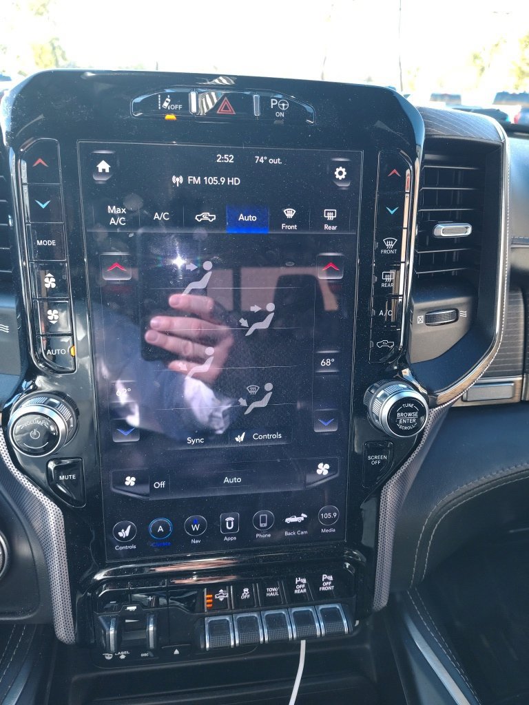 Used 2019 RAM 1500 Limited AWD/4WD image 11
