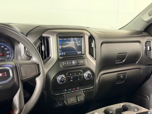 Used 2019 GMC Sierra 1500 4x4 Crew Cab w/ Convenience Package image 14