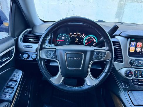 Used 2019 GMC Yukon Denali w/ Denali Ultimate Package AWD/4WD image 33