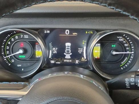 Used 2022 Jeep Wrangler Unlimited Rubicon 4xe w/ Dual Top Group AWD/4WD image 13