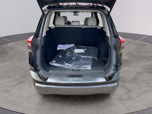 Certified 2025 Nissan Rogue SL FWD image 20