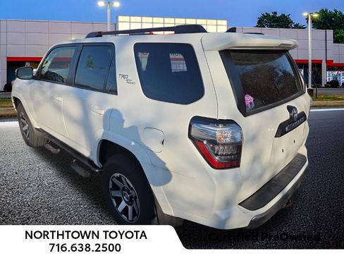 Used 2023 Toyota 4Runner TRD Off-Road Premium image 10