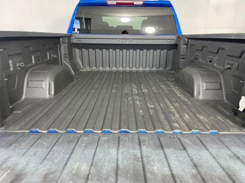 Used 2022 Chevrolet Silverado 1500 RST AWD/4WD image 16