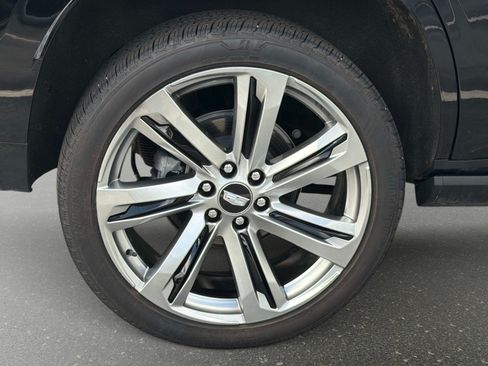 Used 2025 Cadillac Escalade Sport Platinum AWD/4WD image 17