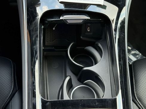 New 2026 Mercedes-Benz GLC 350e GLC 350e image 19