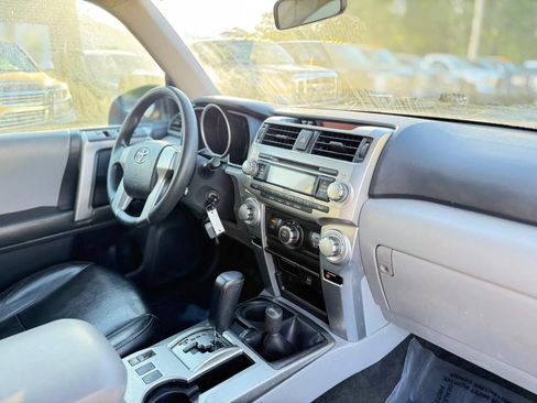 Used 2010 Toyota 4Runner SR5 AWD/4WD image 13