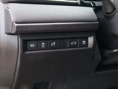 Used 2025 Toyota Camry LE image 13