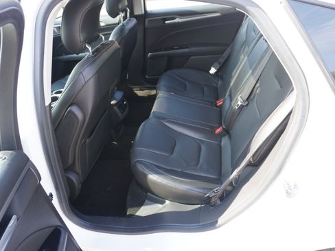 Used 2014 Ford Fusion Titanium image 19