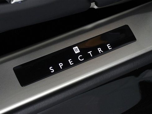 New 2025 Rolls-Royce Spectre w/ Spectre Launch Package image 17