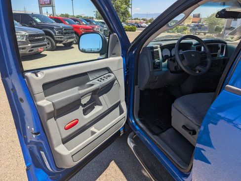 Used 2008 Dodge Ram 1500 Truck SLT w/ Trailer Tow Group AWD/4WD image 8