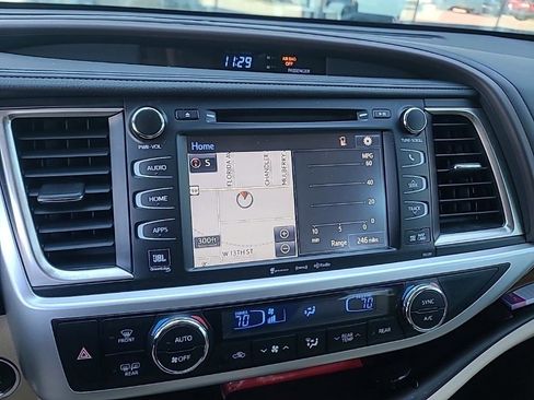Used 2019 Toyota Highlander Limited Platinum image 10