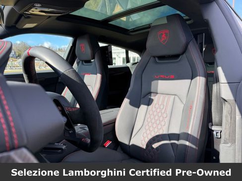 Used 2024 Lamborghini Urus Performante AWD/4WD image 20