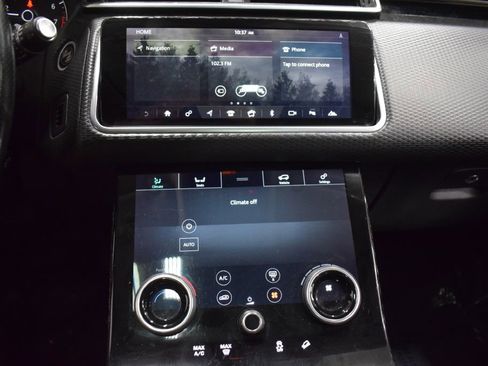 Used 2019 Land Rover Range Rover Velar S image 24