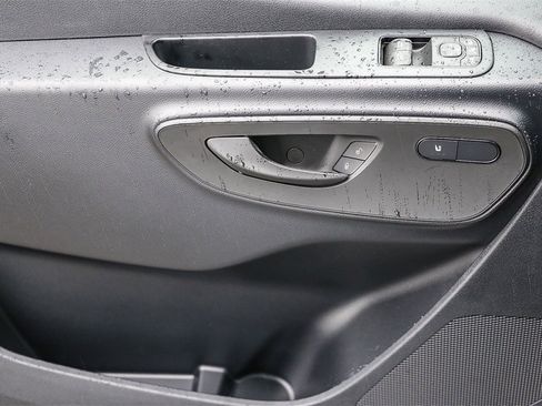 Used 2024 Mercedes-Benz eSprinter 170 Cargo image 19