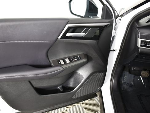 Used 2024 Mitsubishi Outlander SE Black Edition AWD/4WD image 35