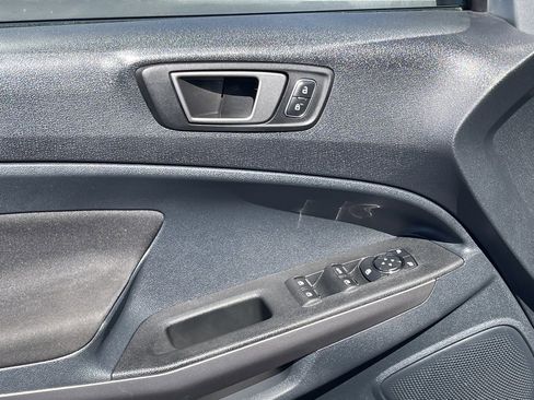 Used 2020 Ford EcoSport SE image 25