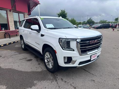 Used 2021 GMC Yukon SLT w/ SLT Premium Package RWD image 3