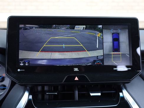 Used 2022 Toyota Venza Limited image 37