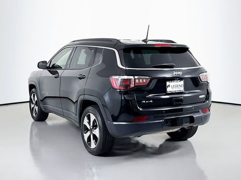 Used 2018 Jeep Compass Latitude w/ Popular Equipment Group AWD/4WD image 8