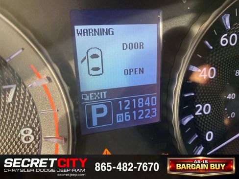 Used 2011 INFINITI M56 w/ Sport Pkg RWD image 20
