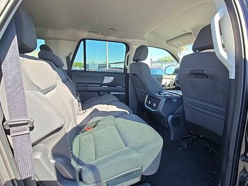 Used 2025 Ford Expedition Max Active AWD/4WD image 45