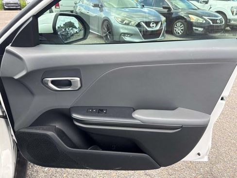 Certified 2025 Kia K4 FWD image 15