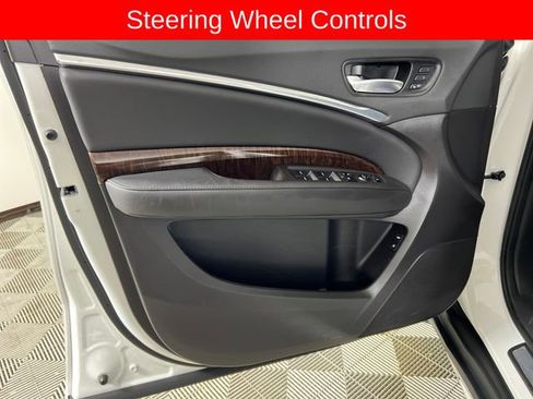 Used 2020 Acura MDX SH-AWD image 11