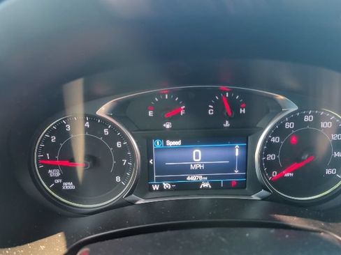 Used 2023 GMC Terrain SLE w/ Driver Convenience Package FWD image 16