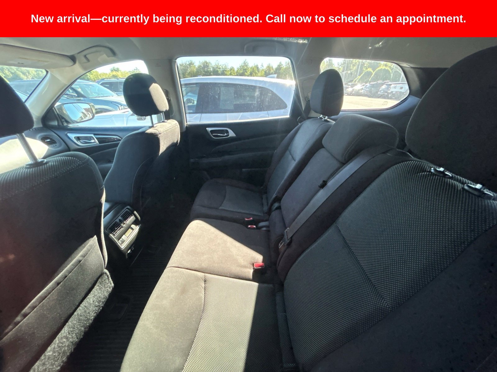 Used 2020 Nissan Pathfinder S AWD/4WD image 7