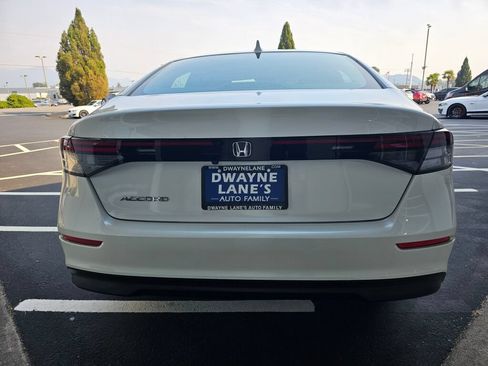 Used 2024 Honda Accord EX image 4