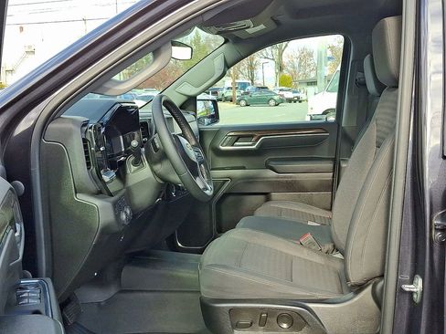 Used 2023 Chevrolet Silverado 1500 LT image 13