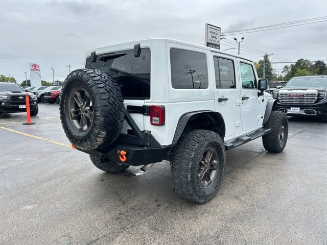 Used 2013 Jeep Wrangler Unlimited Sahara w/ Connectivity Group AWD/4WD image 9